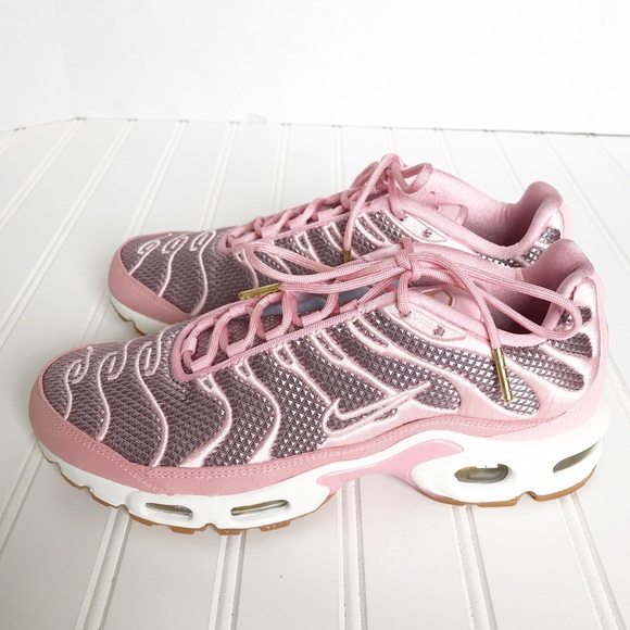 nike air max plus goddess night out